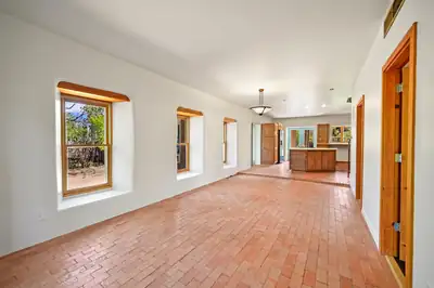 60 Desert Willow Road 