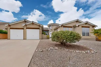 857 Loma Pinon Loop NE 