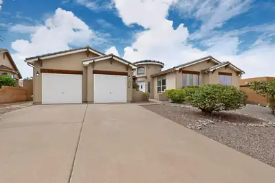 857 Loma Pinon Loop NE 
