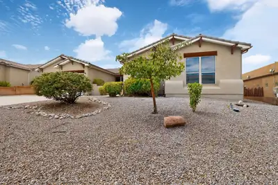 857 Loma Pinon Loop NE 