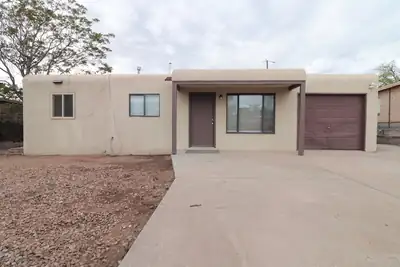 1123 Betts Street NE, Albuquerque 