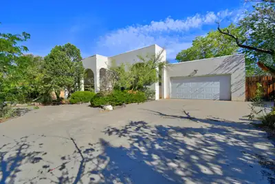 13207 Cedarbrook Avenue NE, Albuquerque