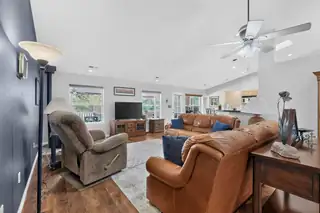 28 Asher Lane 