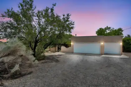 115 El Rey Drive NW, Corrales