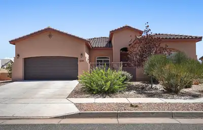 5545 Pikes Peak Loop NE, Rio Rancho