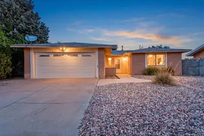4917 Chisholm Trail NW, Albuquerque