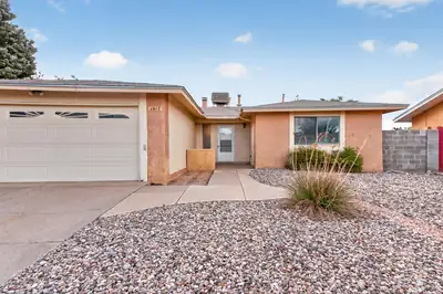 4917 Chisholm Trail NW 