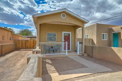 1217 11th Street NW, Albuquerque