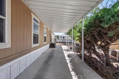 1014 Mustang Trail SE 