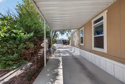 1014 Mustang Trail SE 