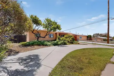 11604 Rosemont Avenue NE 