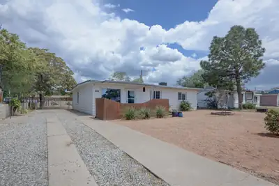 1128 Marron Circle NE 