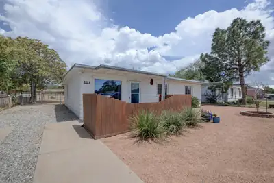 1128 Marron Circle NE 