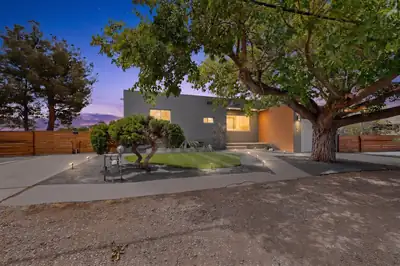 206 Wayne Road NW, Albuquerque