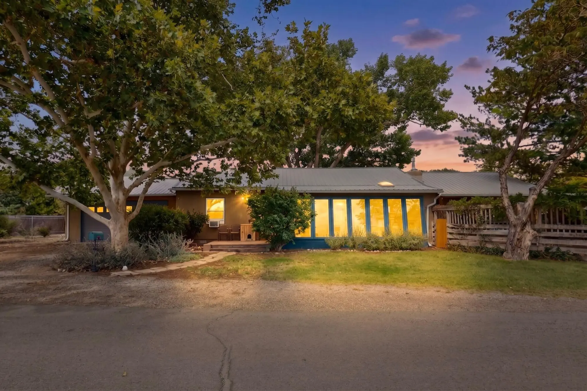 105 Sombrero Loop NE