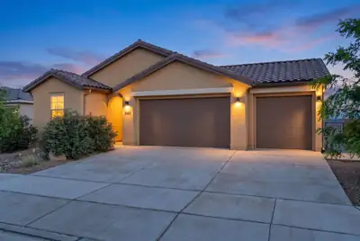 3065 Wolf Tail Loop NE, Rio Rancho