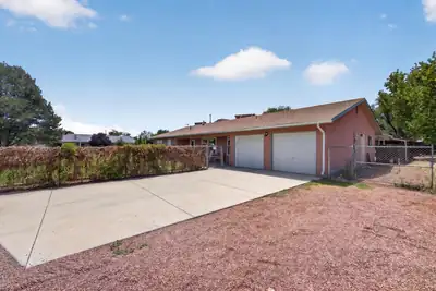 2050 Murray Loop 