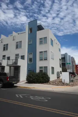 327 Platinum Street SW 