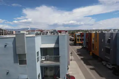 327 Platinum Street SW 