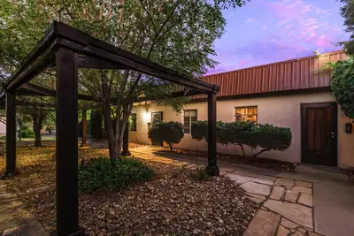 533 Valencia Drive SE, Albuquerque