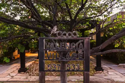 533 Valencia Drive SE 