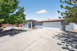 1400 Hillside Drive SW 