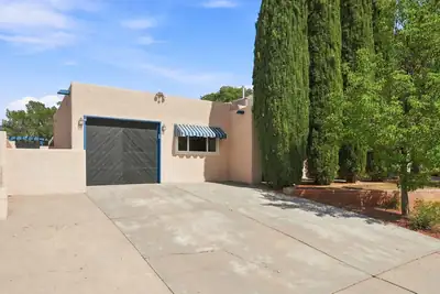 5504 Cancelar Drive NE 