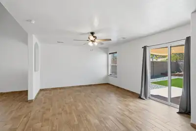 105 Latigo Trail SE 