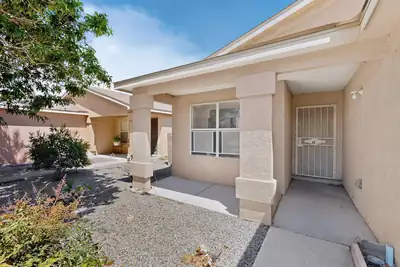 928 Tanager Drive SW 
