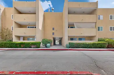 4200 Montgomery Boulevard NE 124, Albuquerque