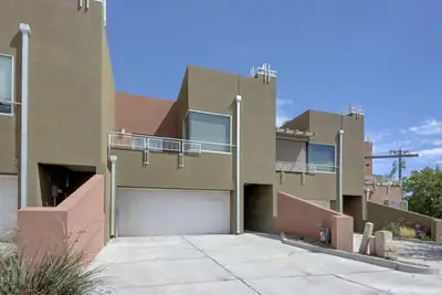 332 Valverde Drive SE, Albuquerque