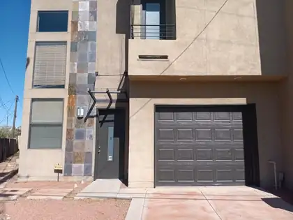 915 Edith Boulevard NE Unit B, Albuquerque