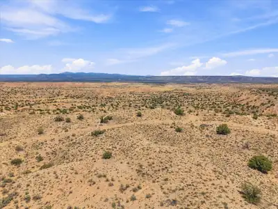 6132 Rooster Point NE 
