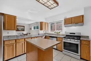 10209 Mesa Arriba Avenue NE 