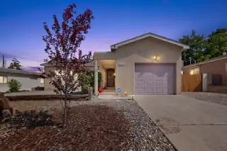 10209 Mesa Arriba Avenue NE 