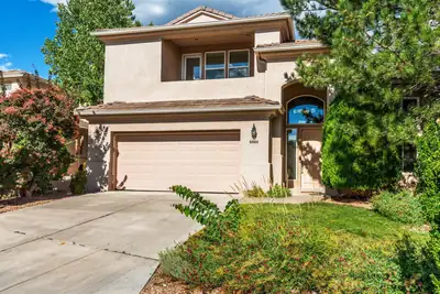 6004 Wildflower Trail NE 