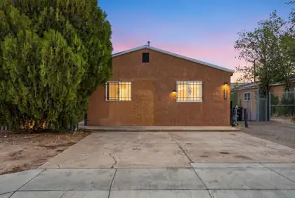 425 Grove Street SE, Albuquerque