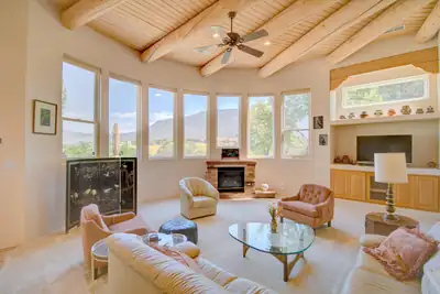 6624 High Ridge Place NE 