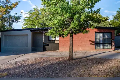 3114 Morningside Drive NE 