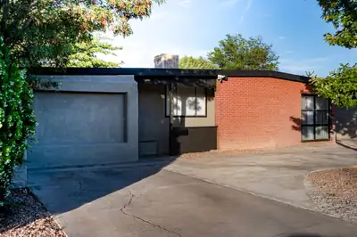 3114 Morningside Drive NE 