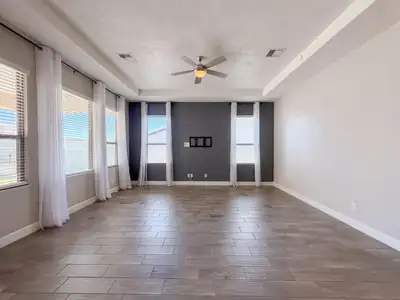 5453 Pikes Peak Loop NE 
