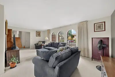12110 Princess Jeanne Avenue NE 