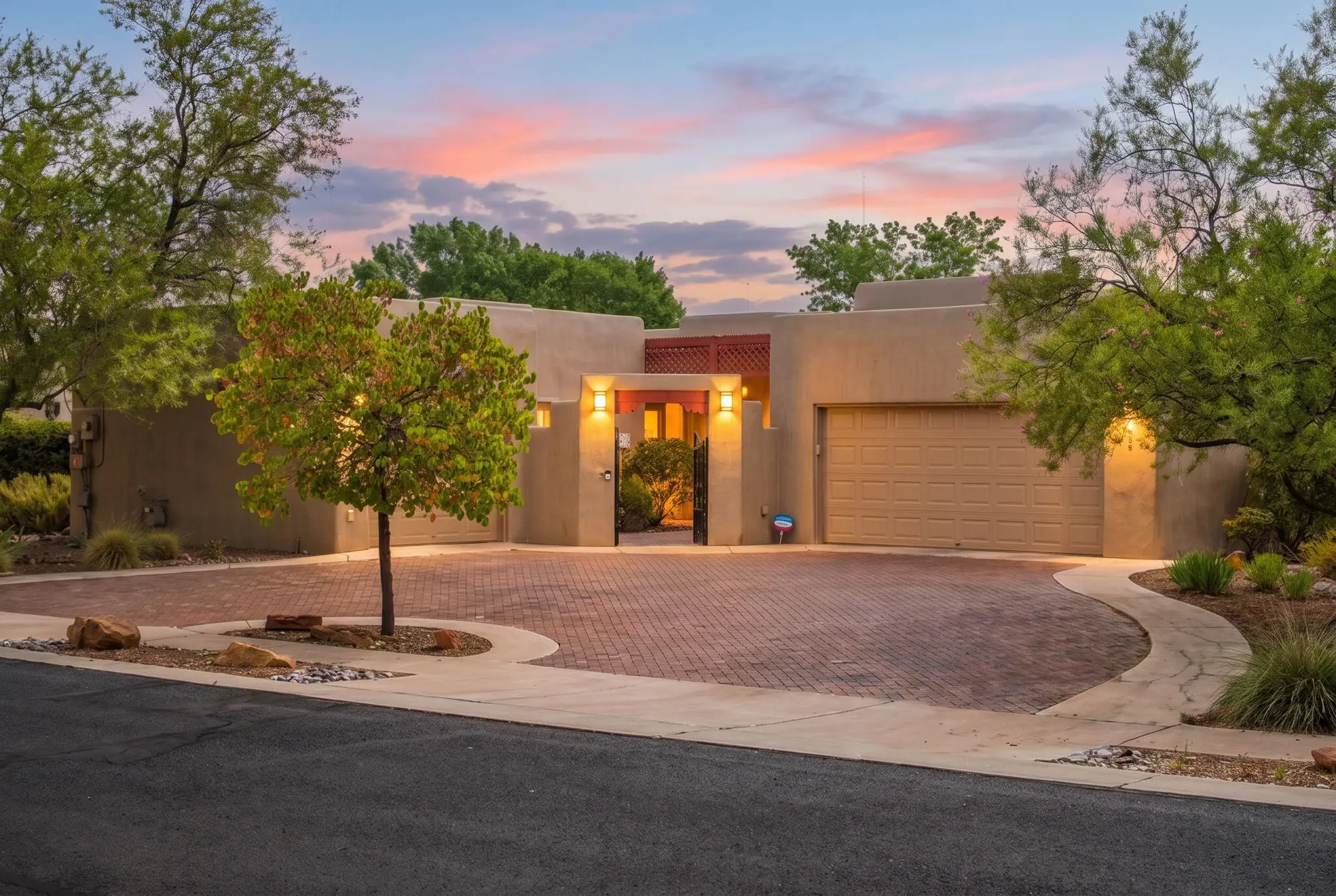500 Laguna Seca Lane NW