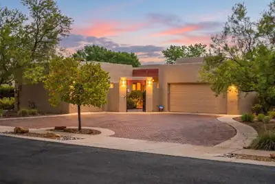500 Laguna Seca Lane NW, Albuquerque