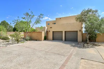 3630 Vista Grande Drive NW, Albuquerque