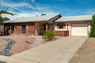 822 Buckboard Road SE, Rio Rancho