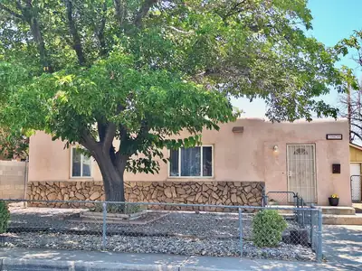 2829 Sierra Drive NE, Albuquerque