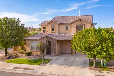 1290 La Fonda Street, Bernalillo