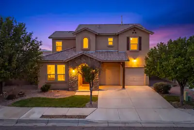 1290 La Fonda Street 