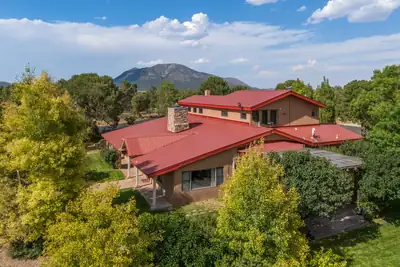 16 East ridge Road, Cedar Crest